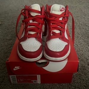 Dunk high  red and white